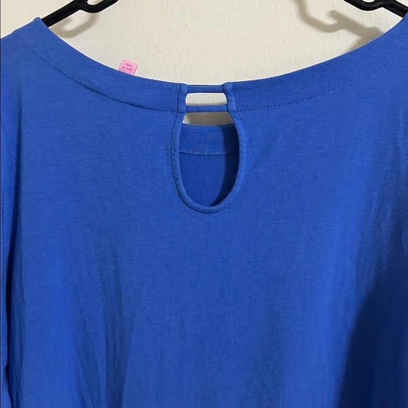 EUC Lilly Pulitzer Beckon Blue Fontaine Keyhole Back Knit Top Size Medium - Picture 5 of 7